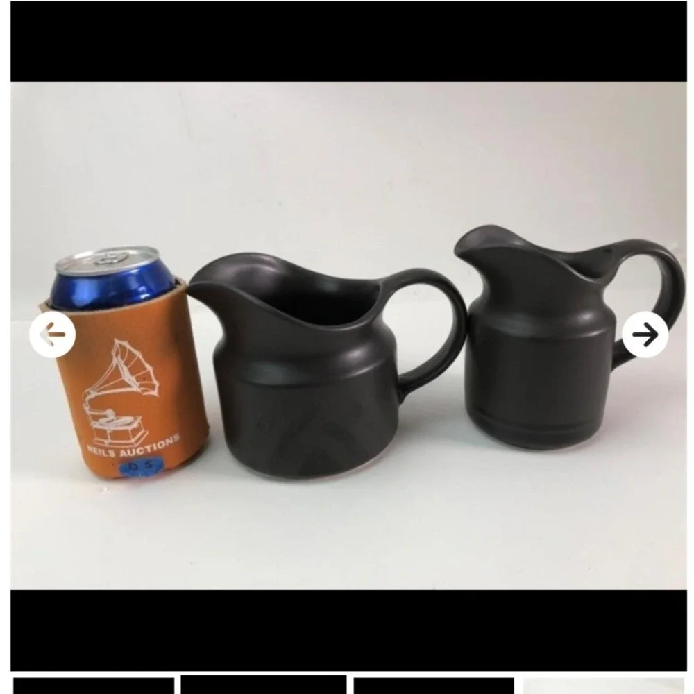 Pfaltzgraff Matte Black Ceramic Pitchers Set of 2 Stoneware 436 026 USA Made‎